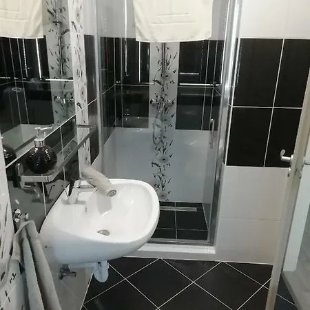 Πανσιόν Zorka Apartman *